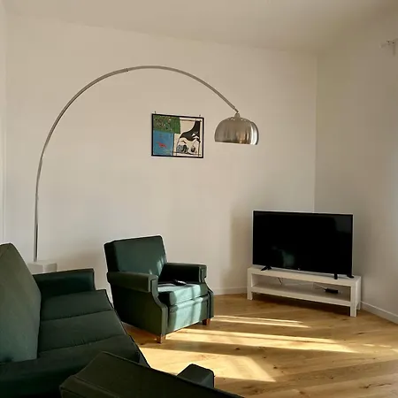 Lägenhet A Casa Di Roberta Salerno